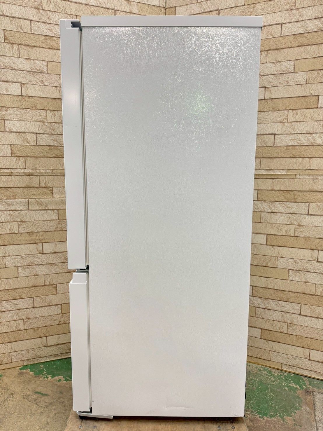 大阪送料無料 3か月保障付き 冷蔵庫 ハイセンス 2ドア 2025年 AT-RE160-WH IR-636 WWW_KANDAIZUMI_COM