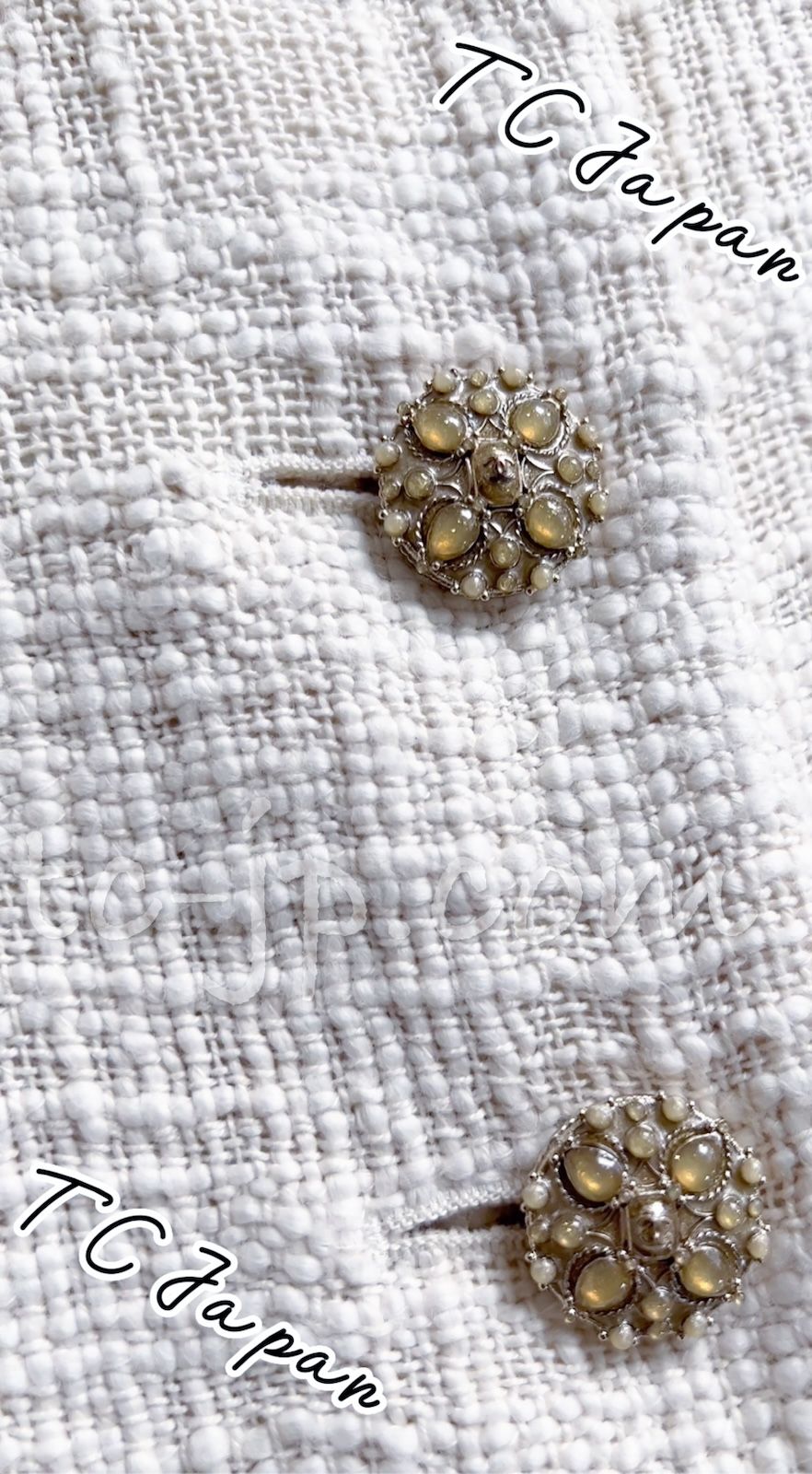 シャネル CHANEL 貴重なグリポア 宝石 ボタン・アイボリー・ツイード  