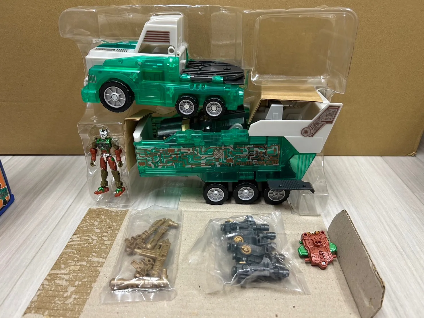 タカラ ミクロマン レッドパワーズ 秘密移動基地 ミクロトレーラー 未開封品 得価，お得 ER0809-212□タカラ ミクロマン レッドパワーズ 秘密移動