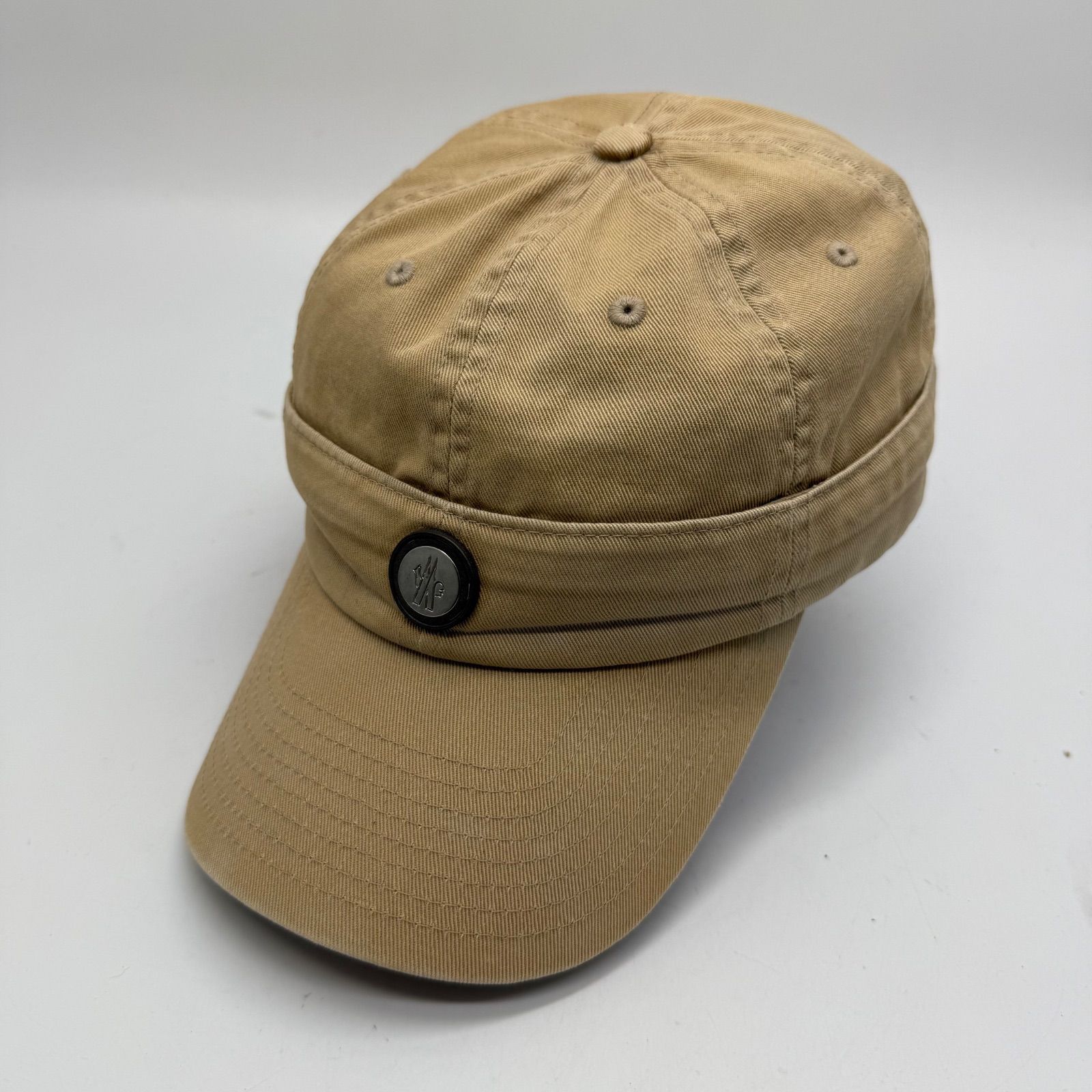 【MONCLER】 BERRETTO サンバイザー ロゴ入り Moncler ロゴ キャップ | ブラック | FARFETCH JP