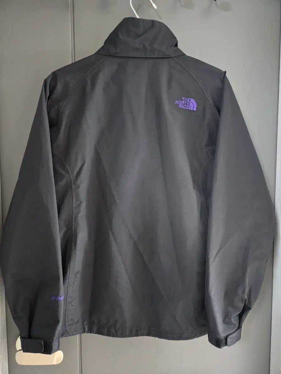 THE NORTH FACE ザ ノース フェイス 防水 ウィンドブレーカー ブラック レディース 95 66 77