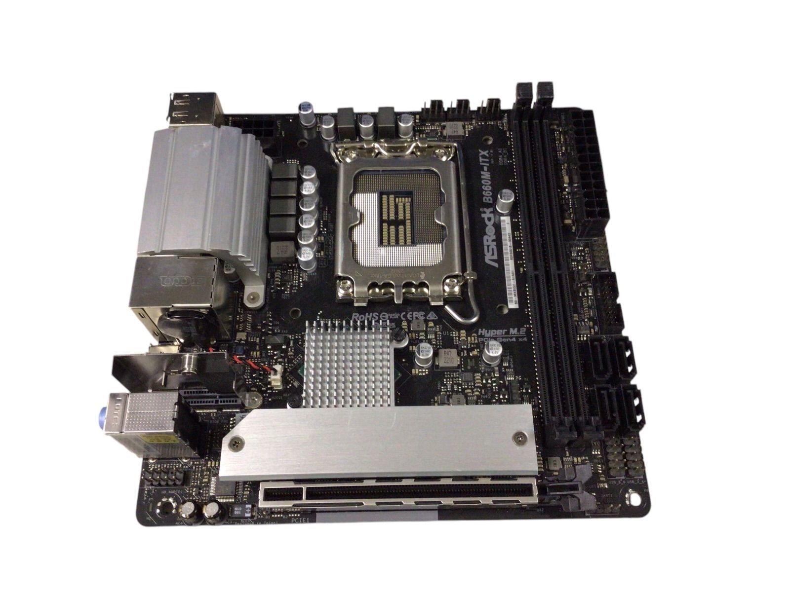 zb-D1【中古】ASRock B660M-ITXピン傷有り