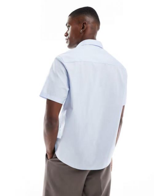 【送料無料】 エイソス メンズ シャツ トップス ASOS DESIGN formal easy iron poplin regular shirt in light blue LIGHT BLUE