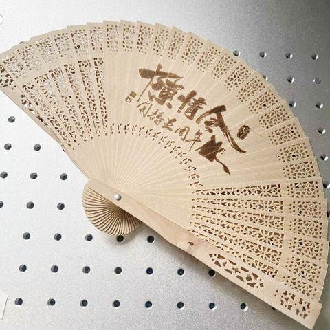 パーソナライズされた結婚式の記念品