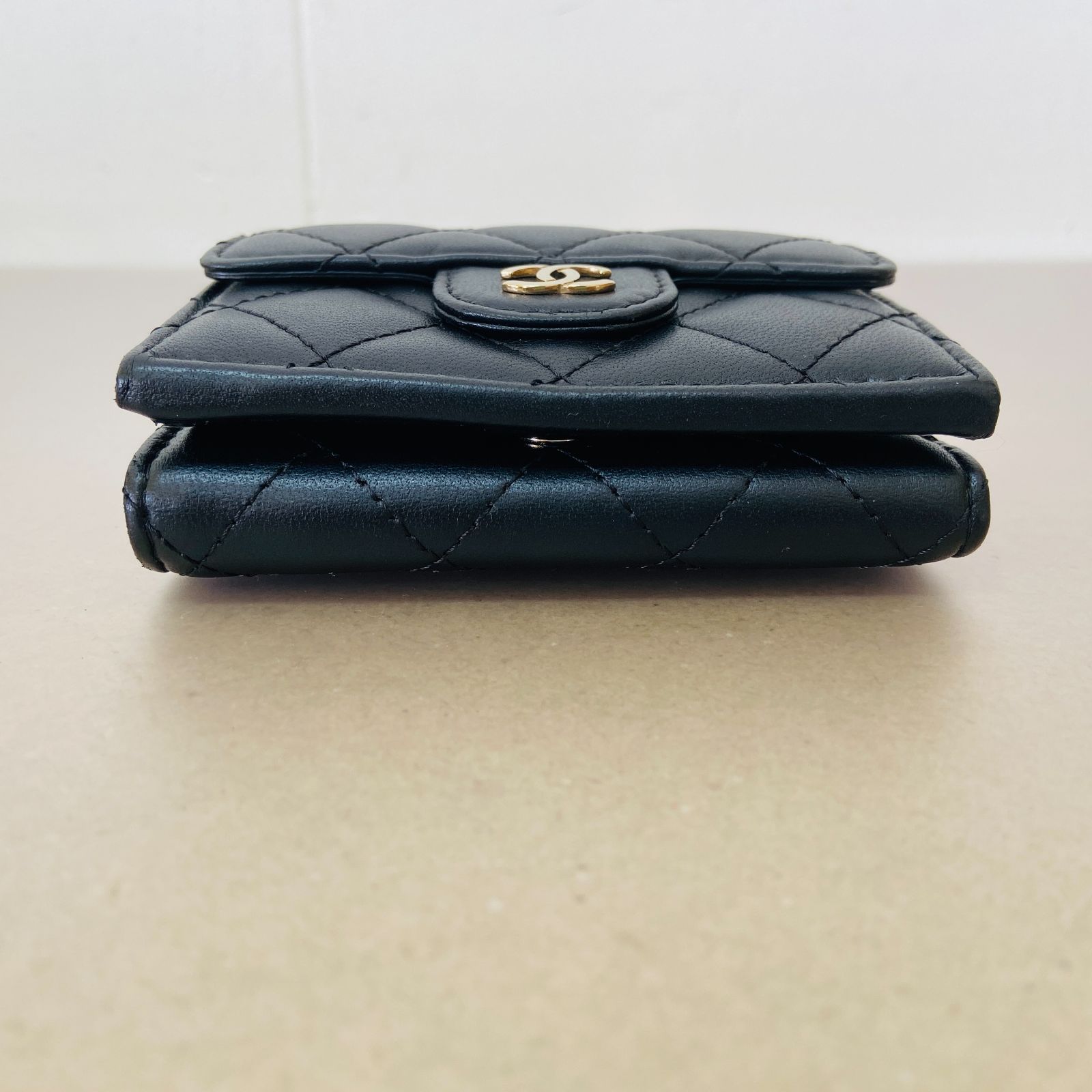 スモールウォレット三つ折財布 ブラック