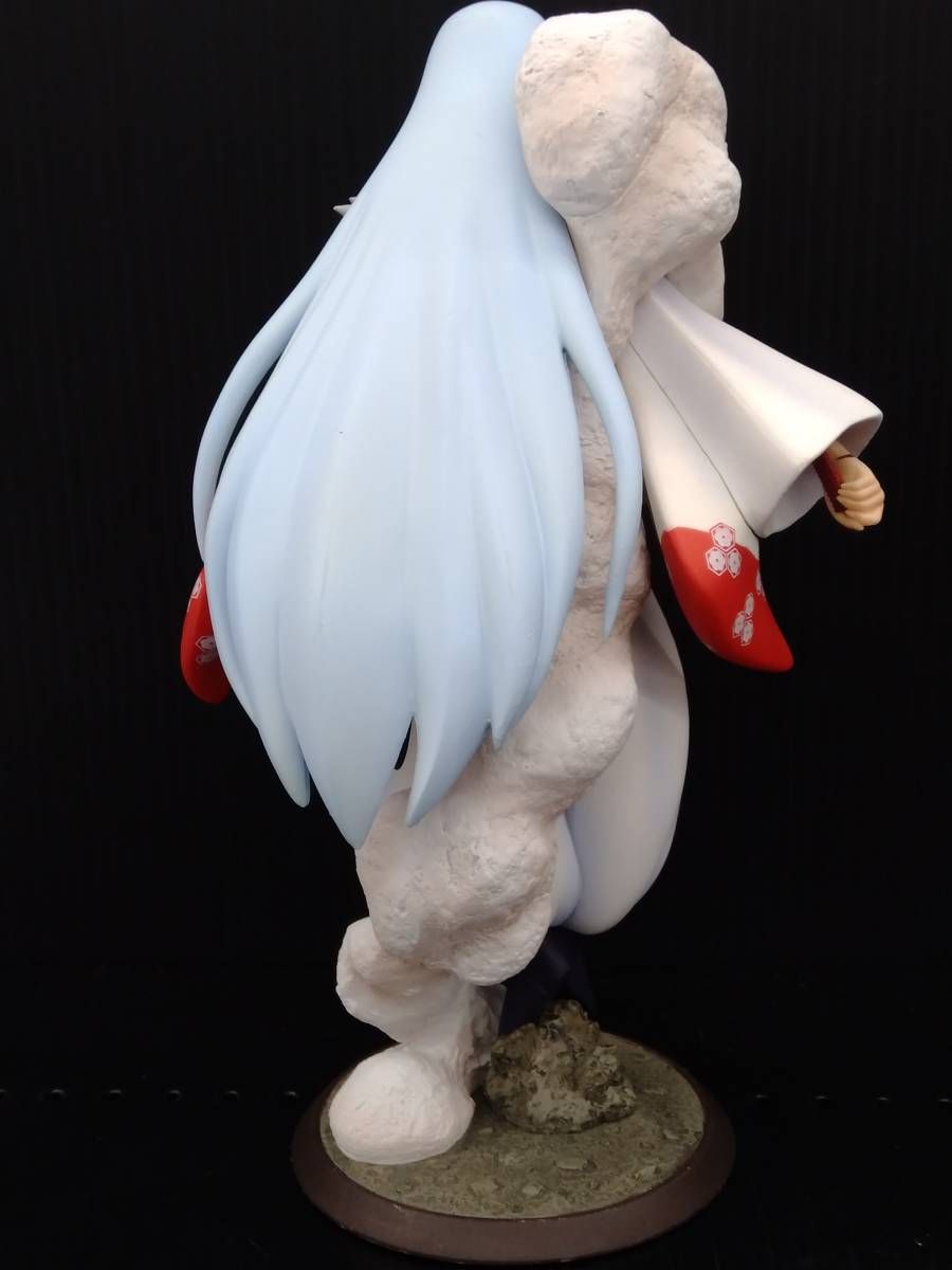 犬夜叉　殺生丸1/8スケールフィギュア　コトブキヤ Amazon.co.jp: コトブキヤ 犬夜叉 完結編 殺生丸 1/8スケールPVC
