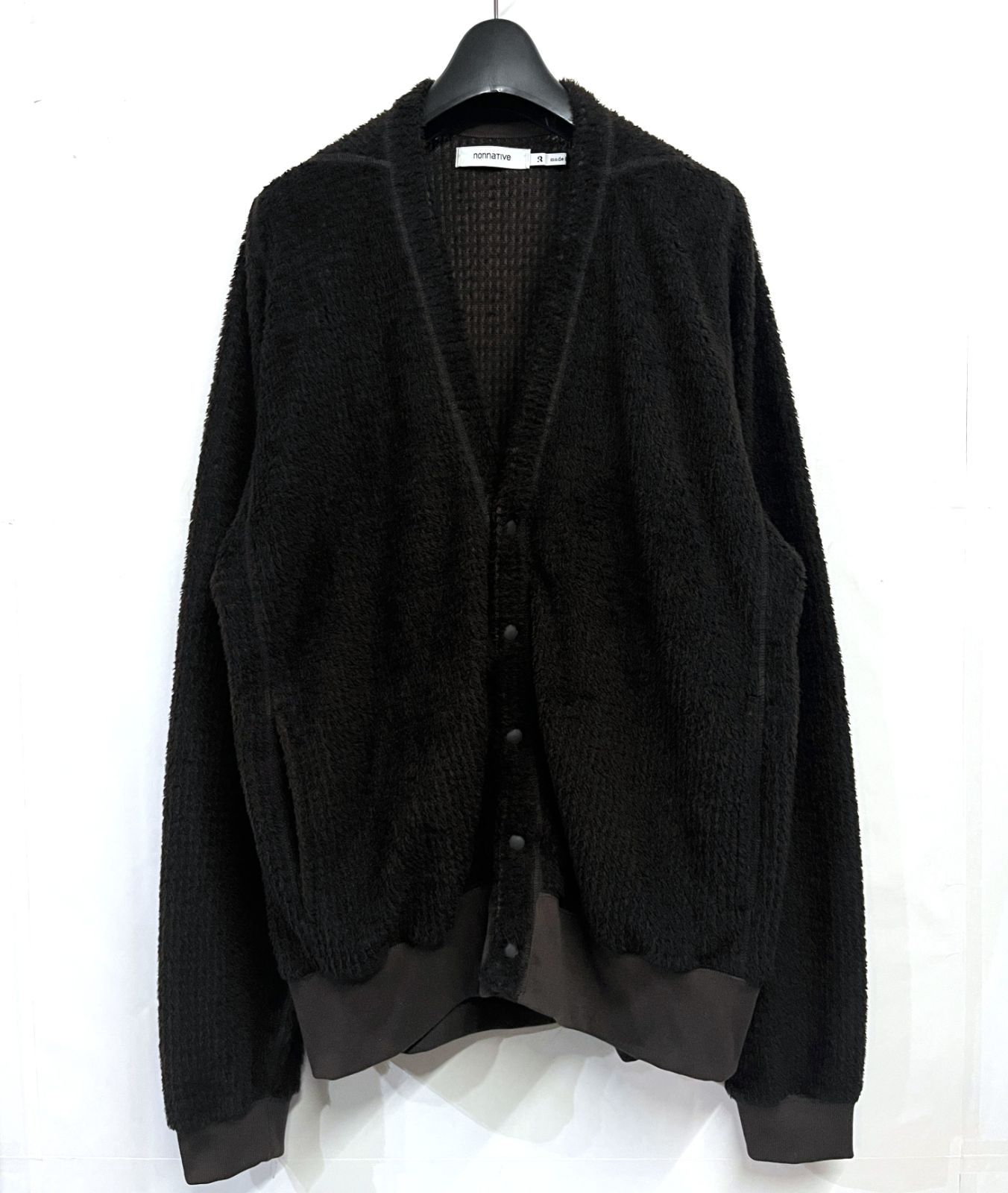 nonnative｜ノンネイティブ DWELLER CARDIGAN POLY FLEECE