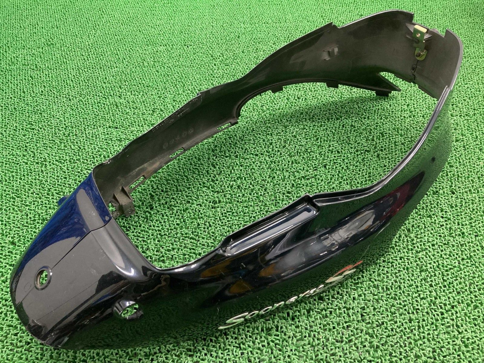 スーナー50SS シートカウル 黒M 83500-KFA1-9000 キムコ 純正 中古 Sooner50SS KYMCO リアカウル 割れ欠け無し 品薄 Wy スーナー50SS シートカウル 黒M 83500-KFA1-9000 キムコ 純正 中古