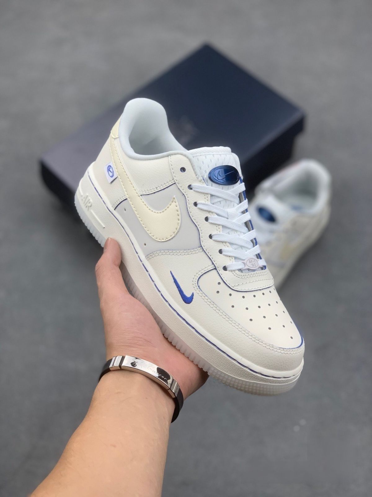 お げしました??即 ?? Nike Air Force 1 Low 男女兼用 ナイキ-MM輸入