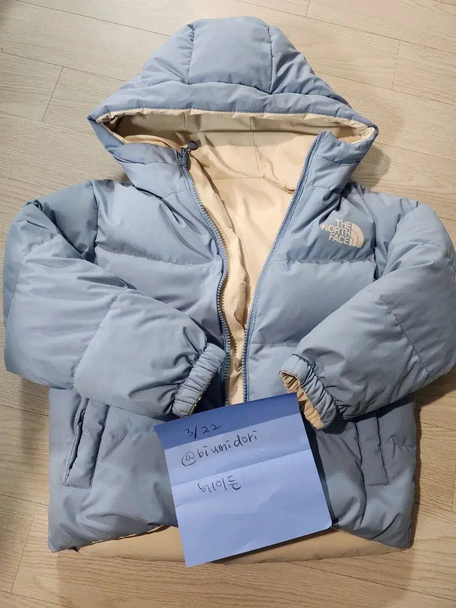 【クリーニング済】THE NORTH FACE リバーシブル ダウン 120 the northface kids(ザノースフェイスキッズ) リバーシブル