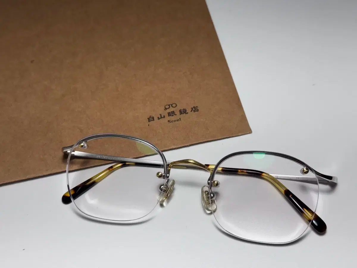 白山眼鏡 チタン トゥーPOINT フチなし メガネ 0067