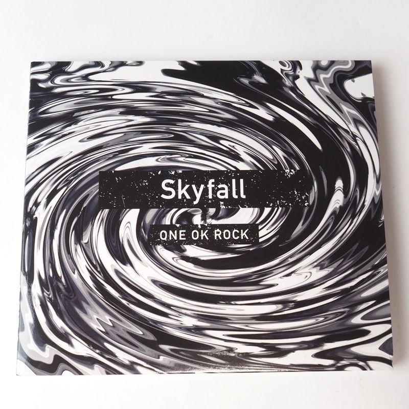 大型配送【会場限定CD】ONE OK ROCK skyfall アルバム 邦楽
