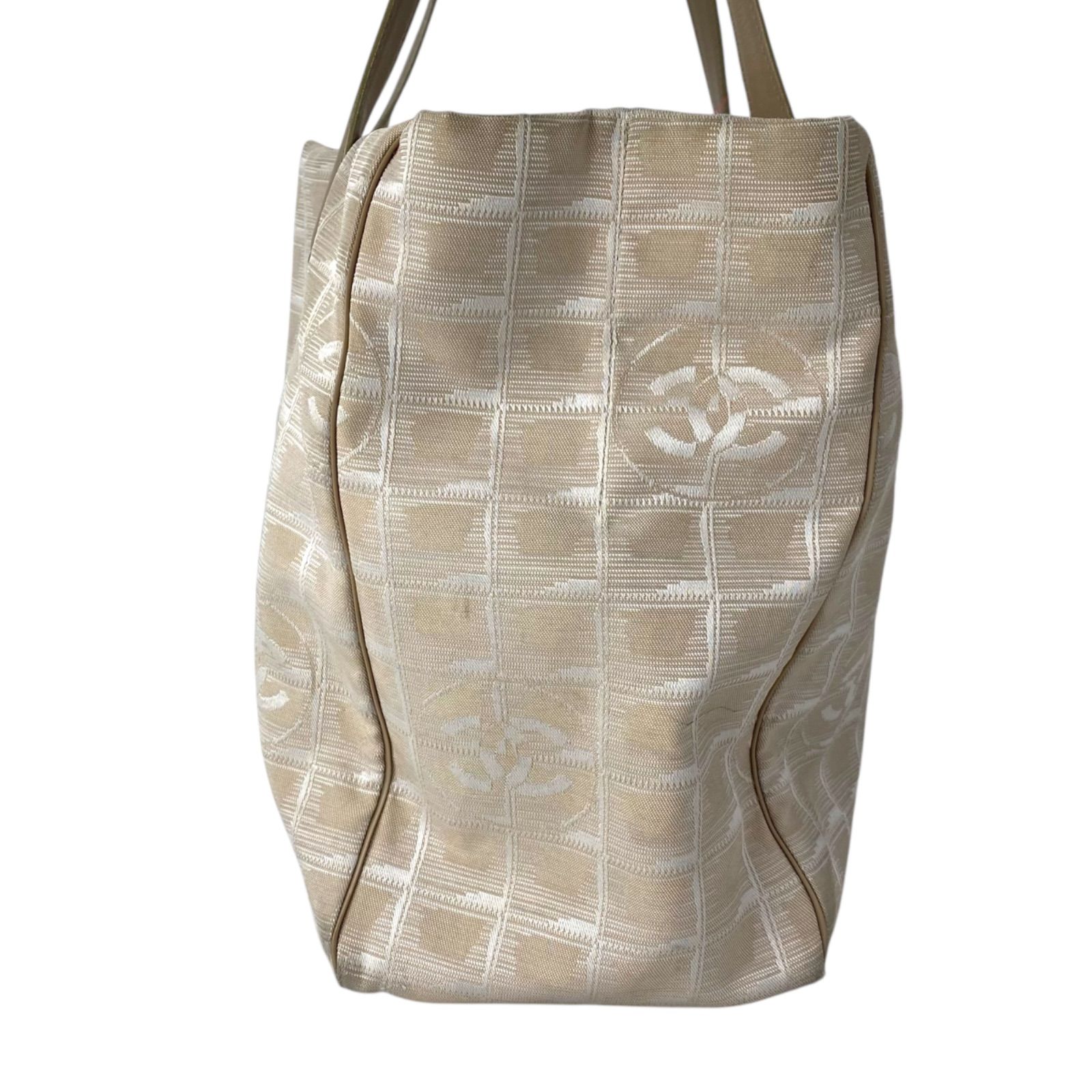 ○シャネル CHANEL ニュートラベルライン トートMM ココマーク ○シャネル CHANEL ニュートラベルライン トートMM ココマーク