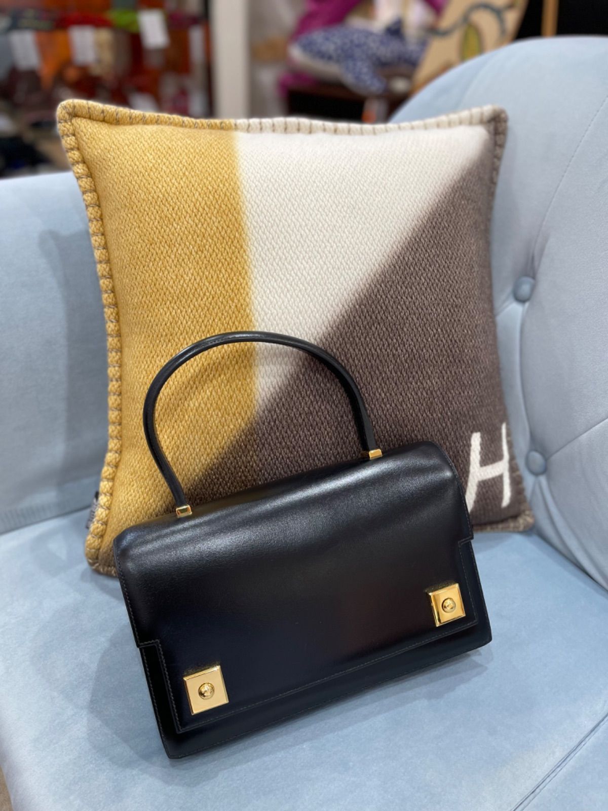 美品】HERMES エルメス ピアノ ボックスカーフ ブラック ゴールド金具 ...