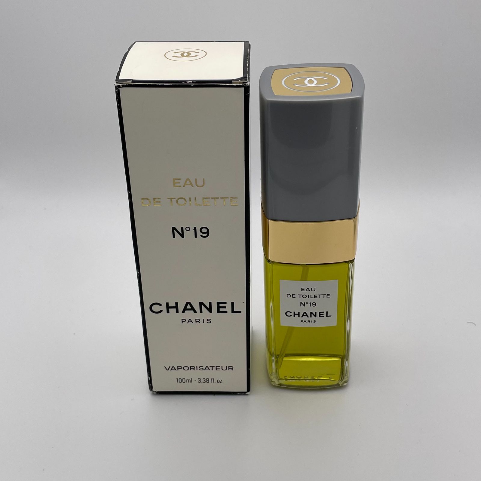 CHANEL NO19 オードゥ•トワレットヴァボリザタースプレー式