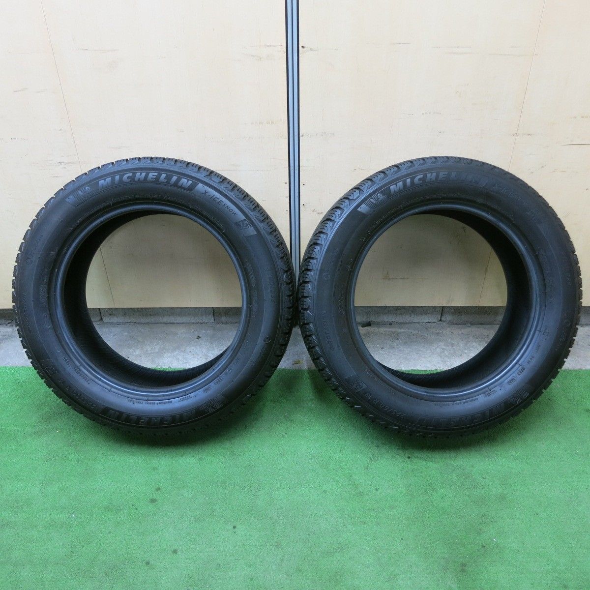 スタッドレス