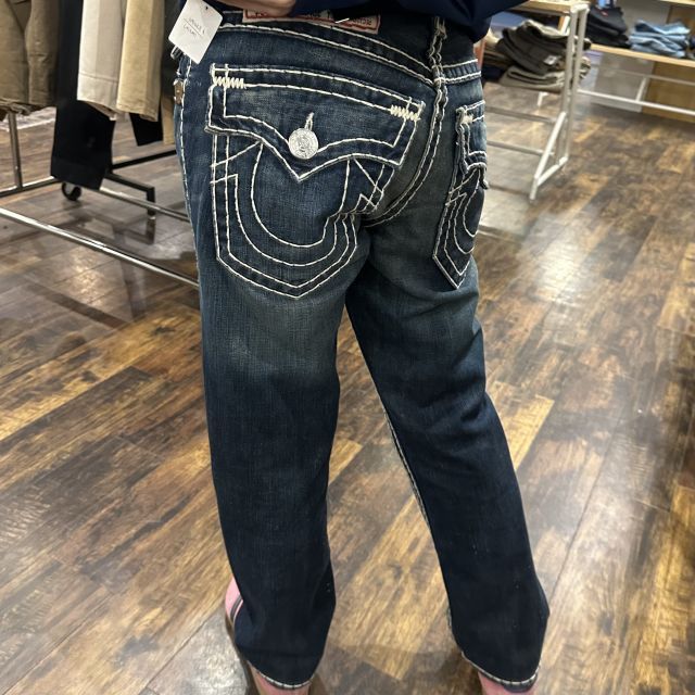 【TRUE RELIGION / トゥルーレリジョン】太ステッチデニムパンツ