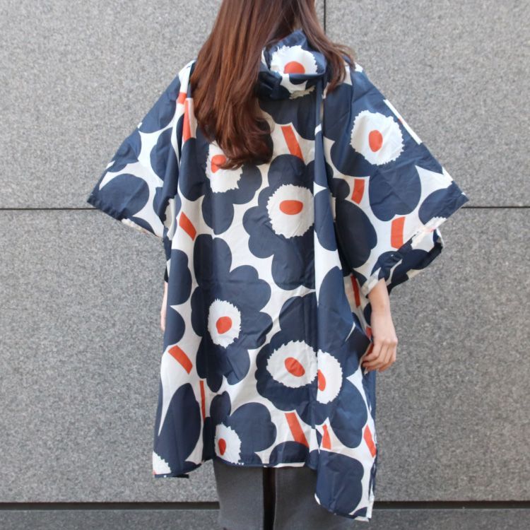 円高還元 【美品】marimekko マリメッコ レインコート ウニッコ柄