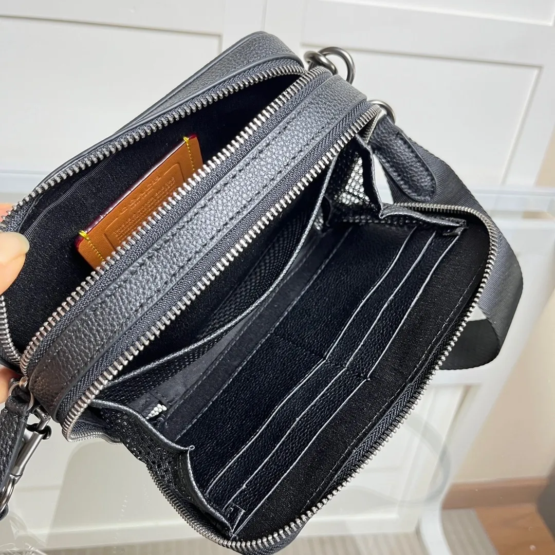 コーチ チャーター クロスボディ 19・シグネチャー キャンバス CR782  