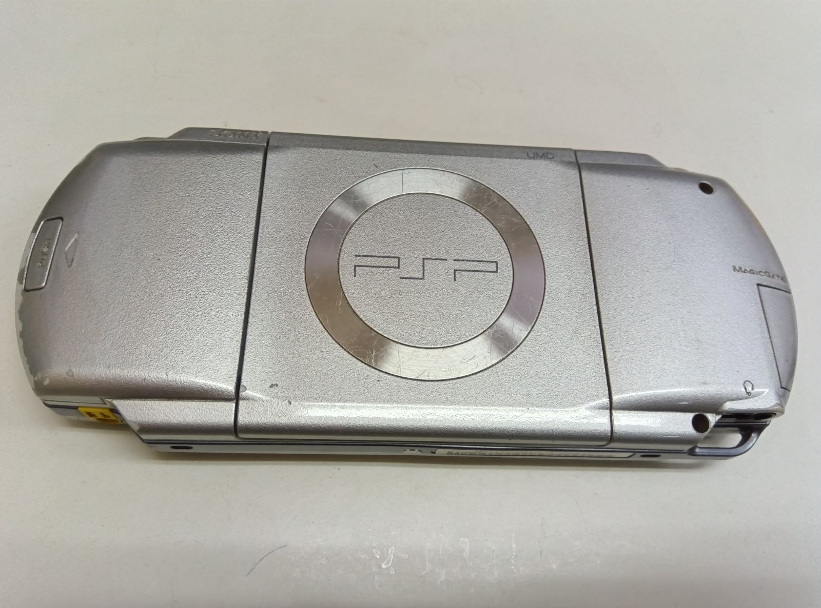 動作・起動確認／初期化済】PSP本体+メモリースティック＆PSP