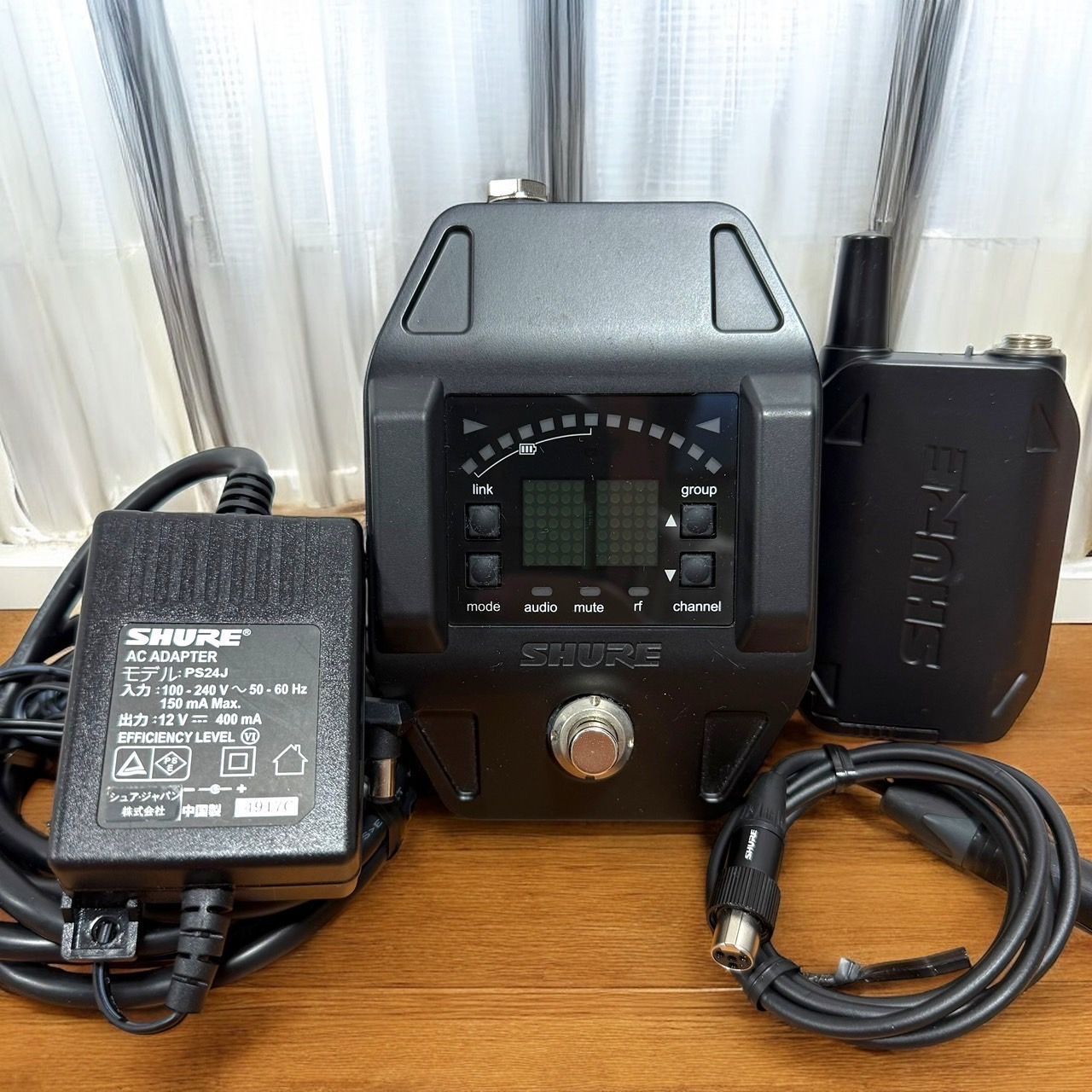 ☆送料無料 美品 SHURE GLXD16 Z2 ワイヤレスシステム ギター ベース