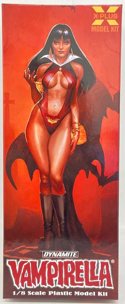 X-PLUS PLASTIC MODEL KIT VAMPIRELLA 1/8スケール