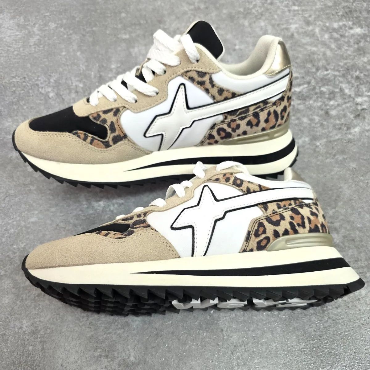 ☆ 美品!定価4.7万 W6YZ ウィズ レオパード 切り替え ☆ 美品!定価4.7万 W6YZ ウィズ レオパード 切り替え