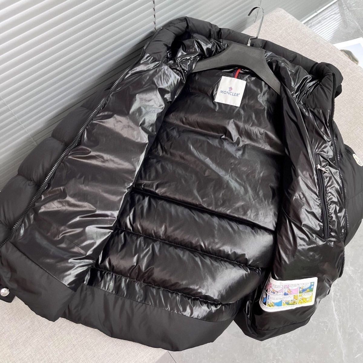 ダウンジャケット｜