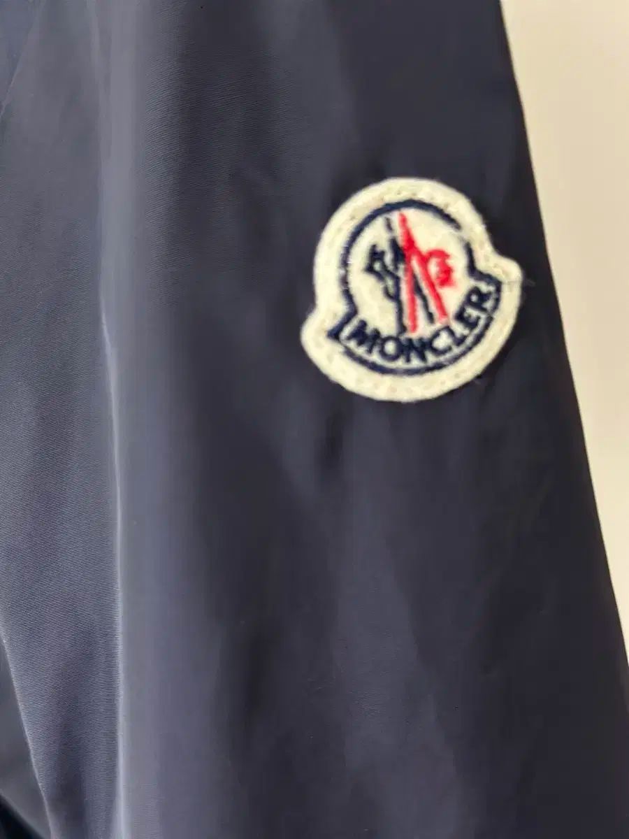 キッズ ノイアービル