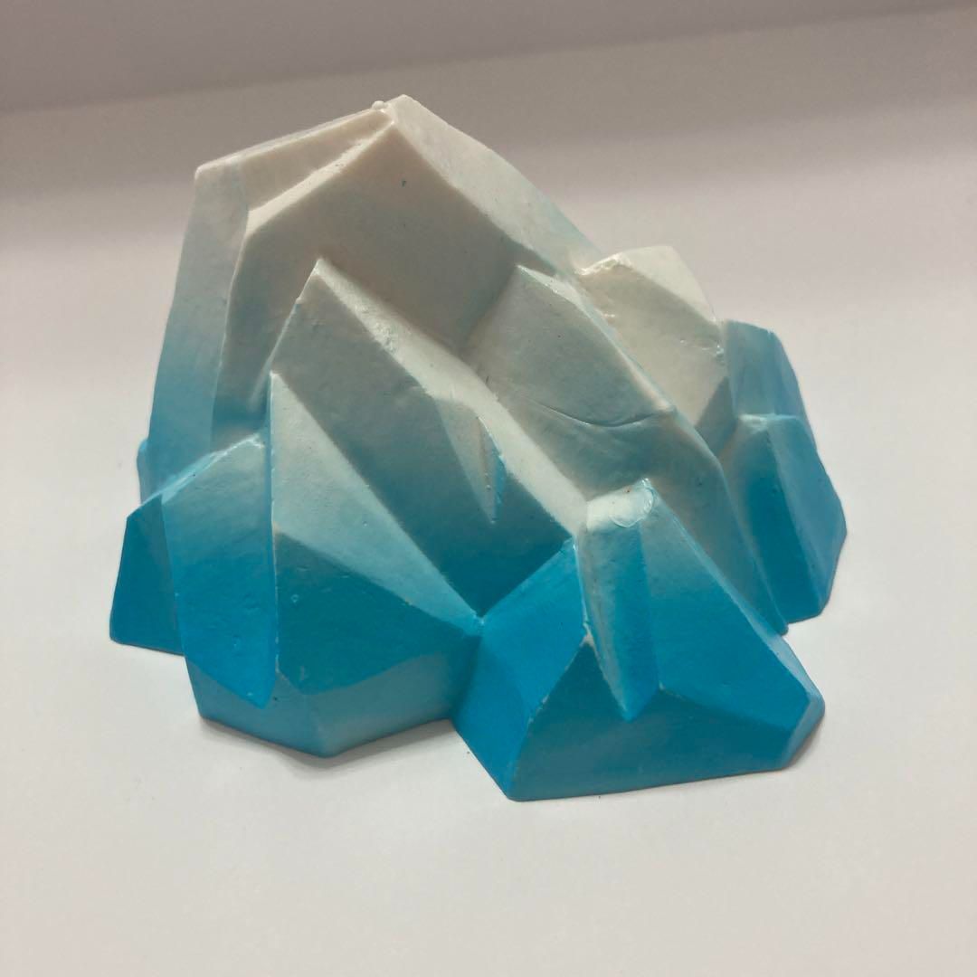 流木 (氷山）