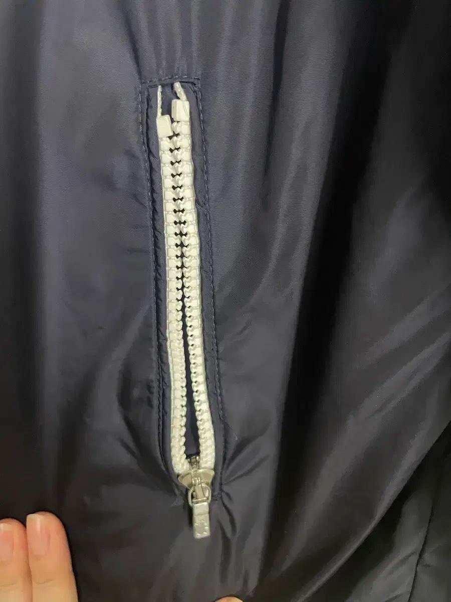 8y ウィンドブレーカー