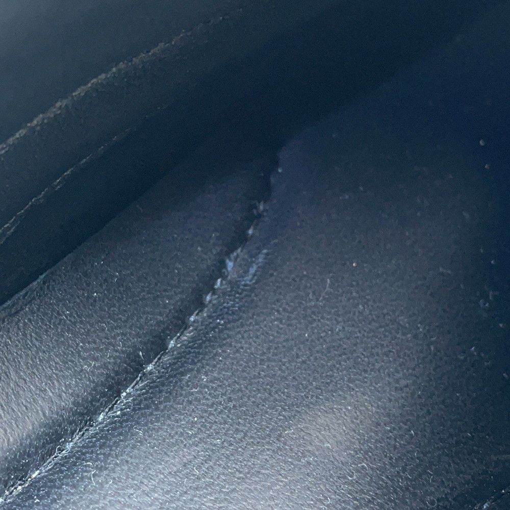 ローカットスニーカー