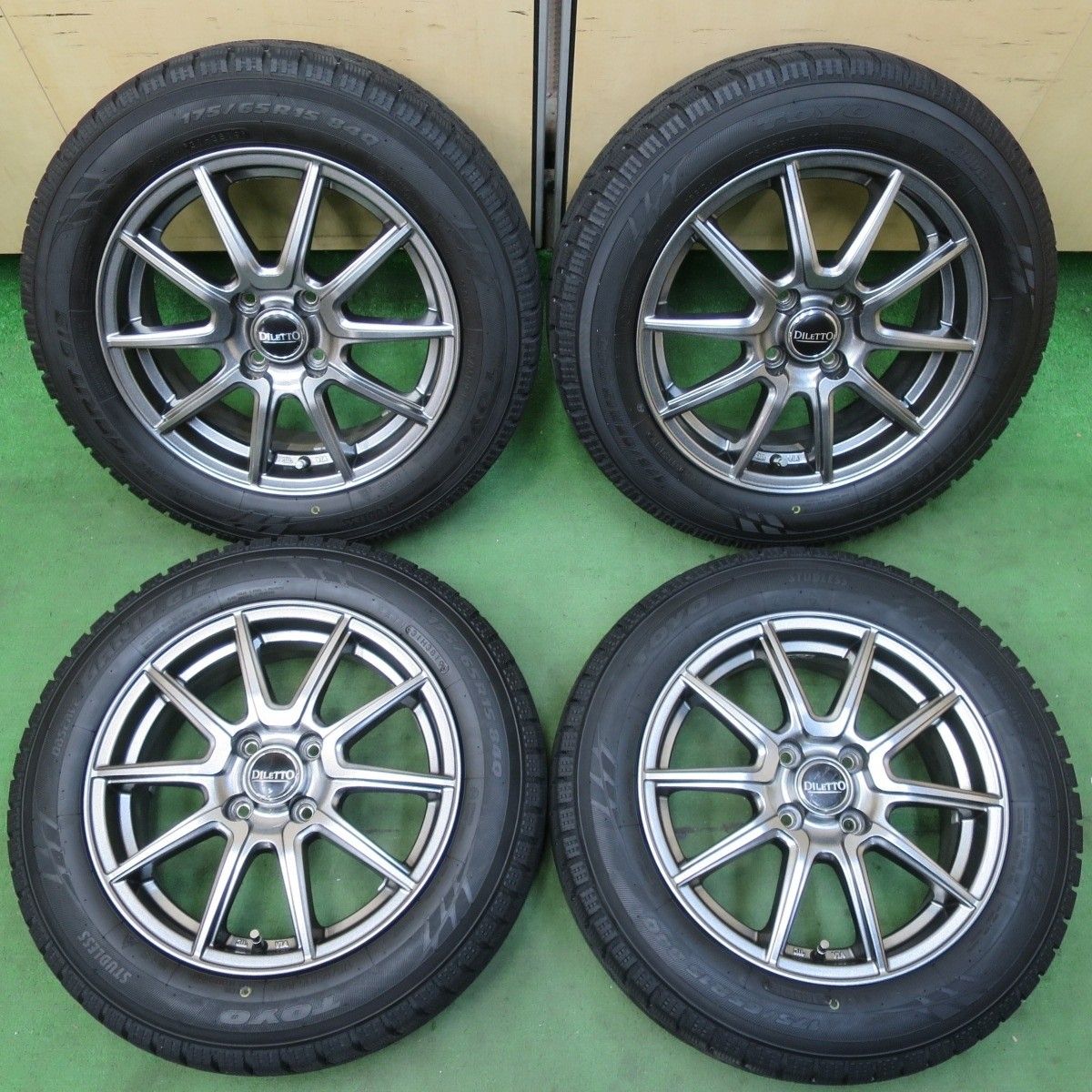 ★175/65R15 TOYO バリ溝スタッドレスタイヤホイール4本SET★ 175/65R15 TOYO バリ溝4本 送料込み バリ溝】175/65R15 スタッドレス