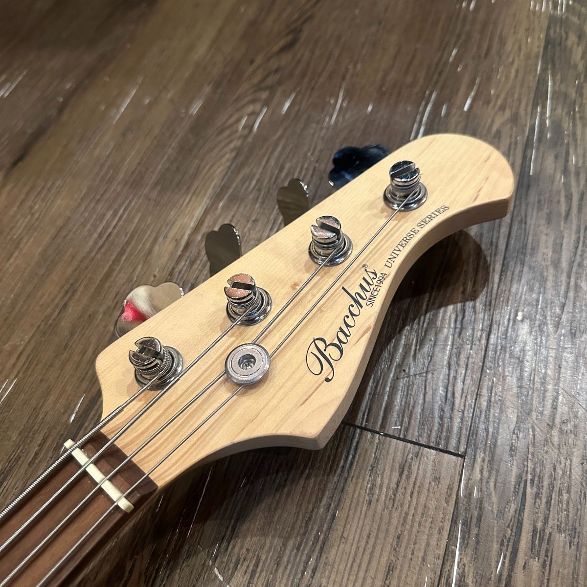 Bacchus Universe series Electric bass バッカス エレキベース