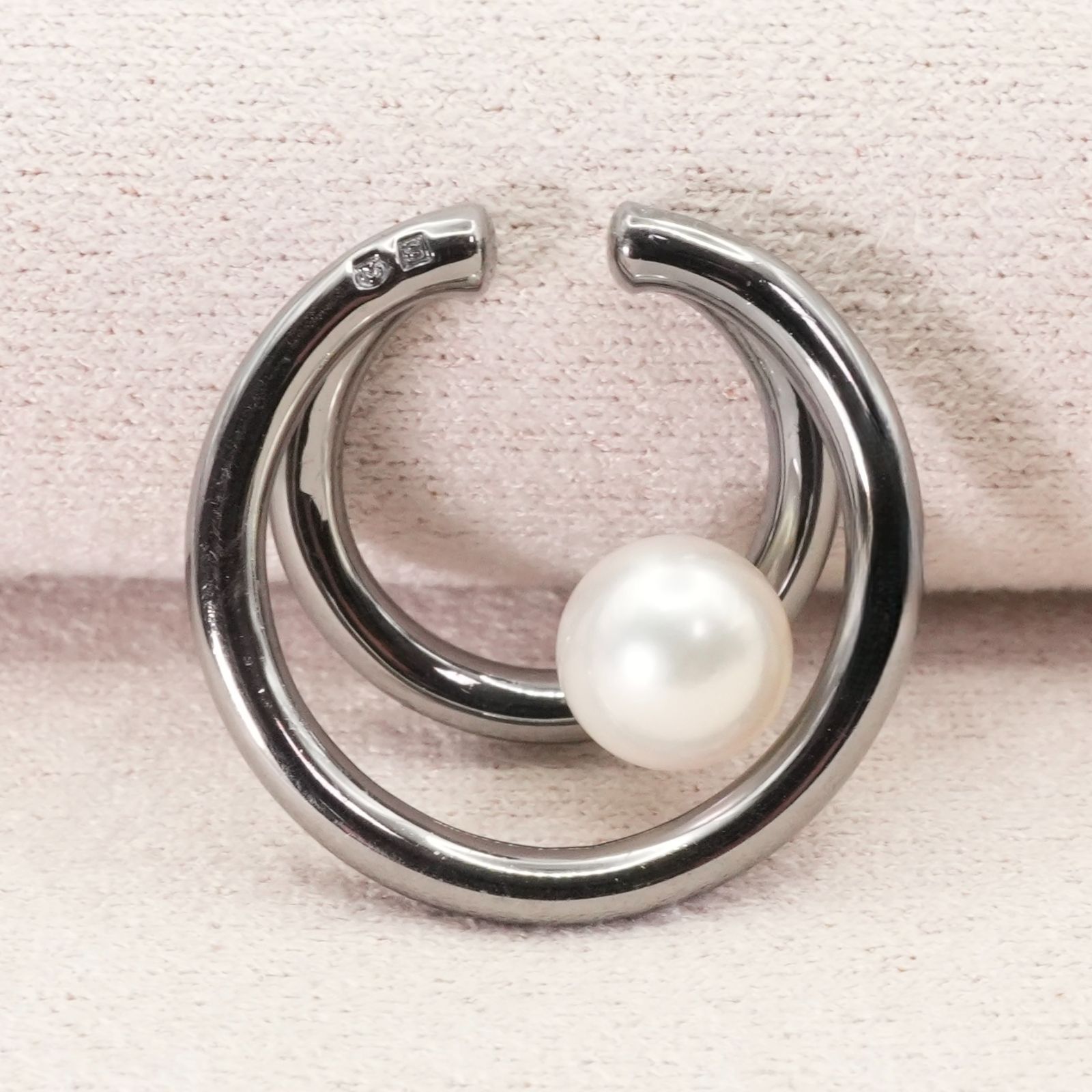 ミキモト パール PASSIONOIR ブラック イヤーカフ 25-1776S