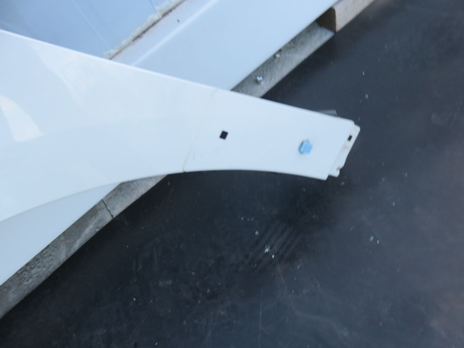 SFC2512 アルファード 20系 前期 左側 助手席側 フロントフェンダー 左前 純正 070 パールホワイト GGH20W GGH25W ANH25W ANH20W