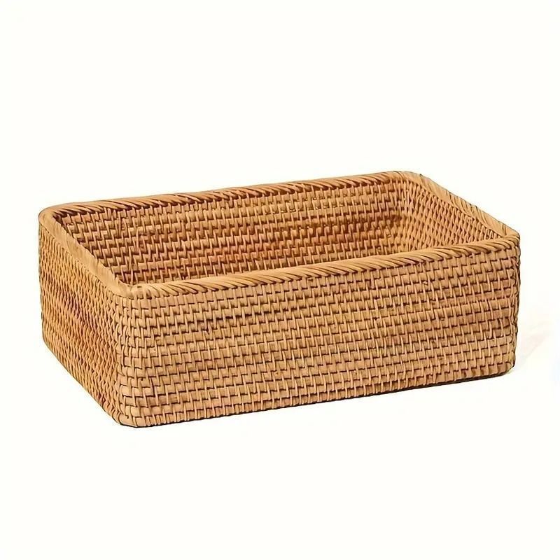 編まれたバスケット