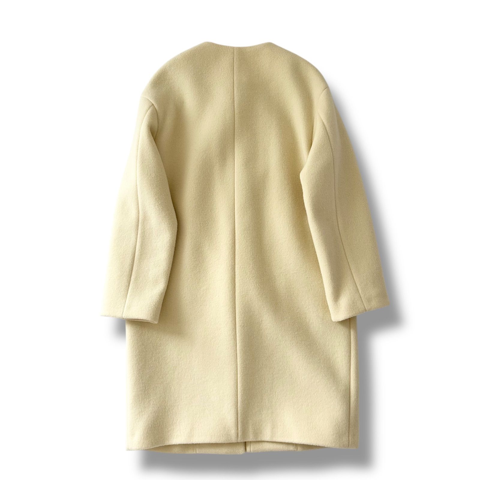 アウター イエロー