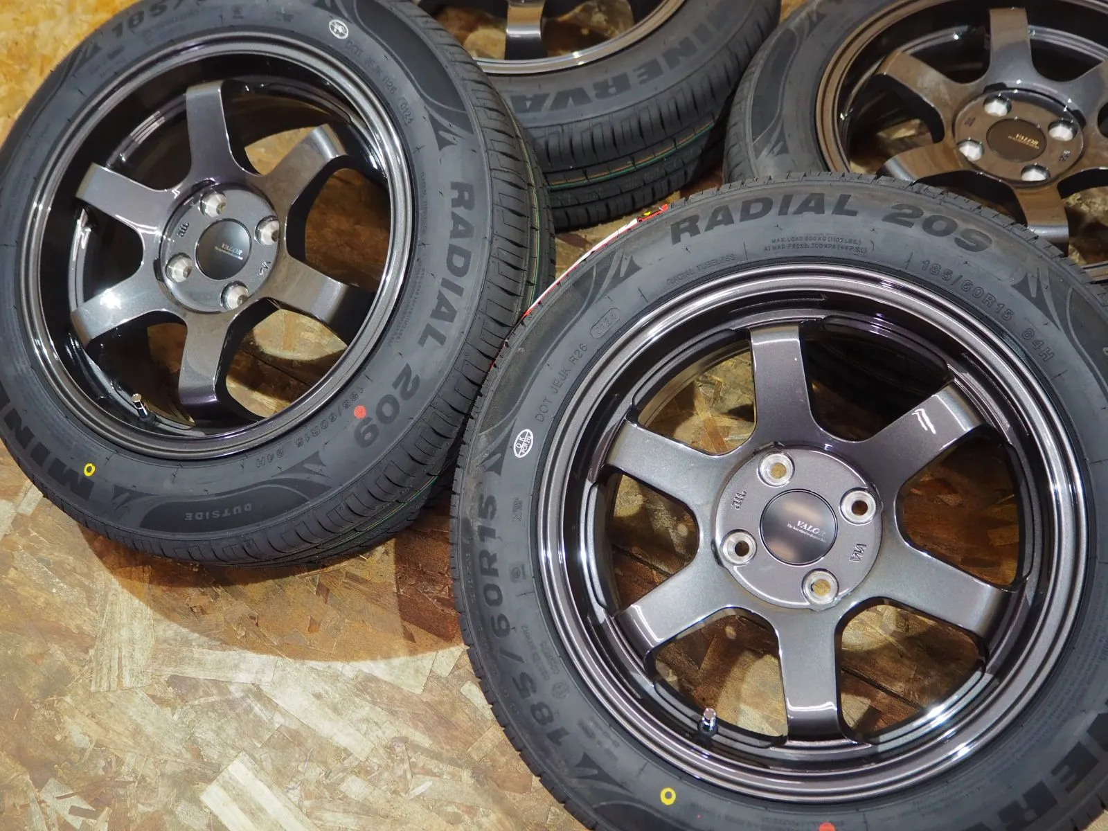 ☆逆ゾリ☆185/60R15 6.5J+38 4H100 新品 人気 軽量 深リム タイヤ 