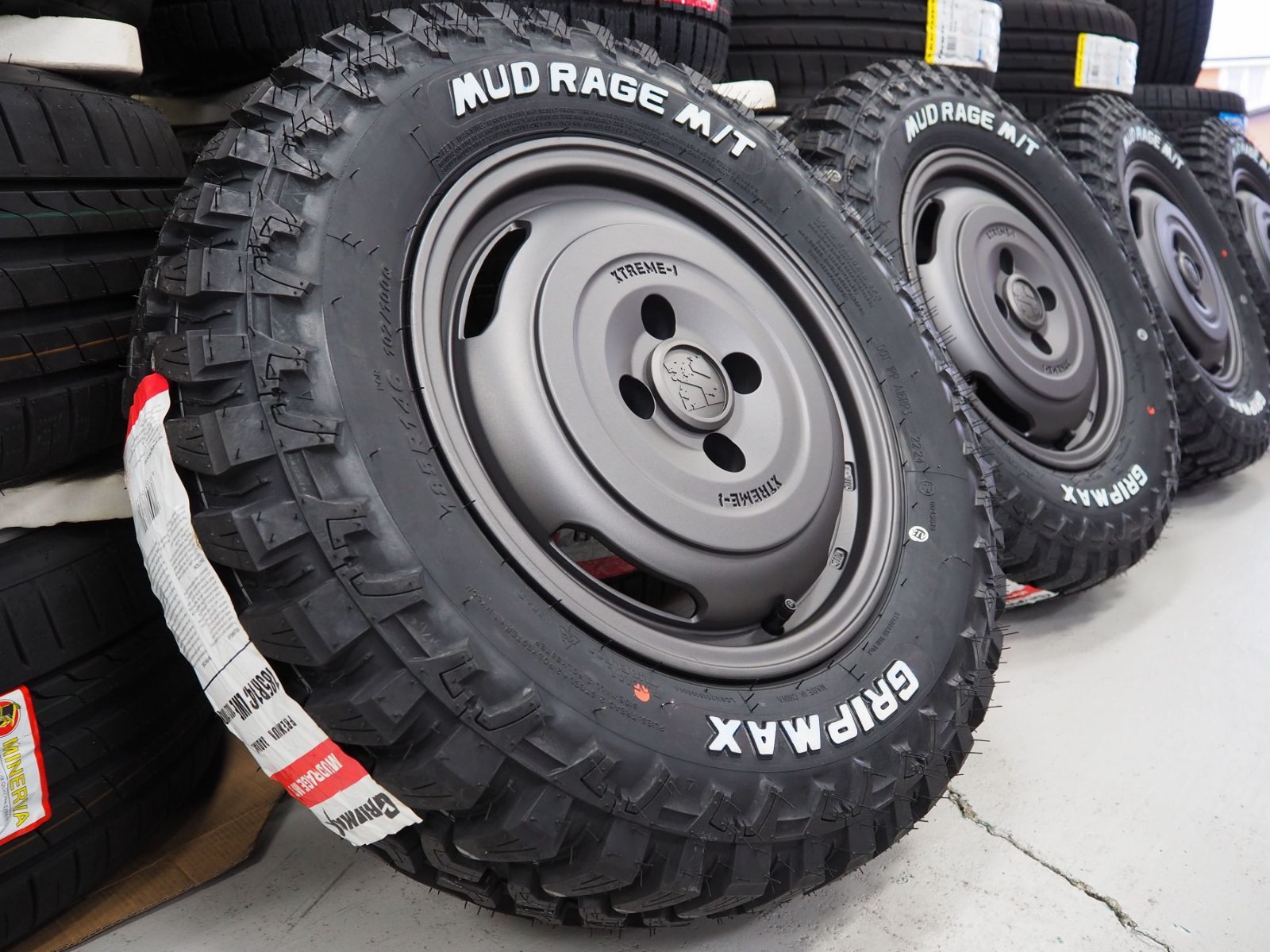 要リフトアップ ゴツゴツ系 MLJ JOURNEY 14inch 5.0J 4H114.3 42 MUDRAGE M|T 185R14 102|100 NV200 バネット