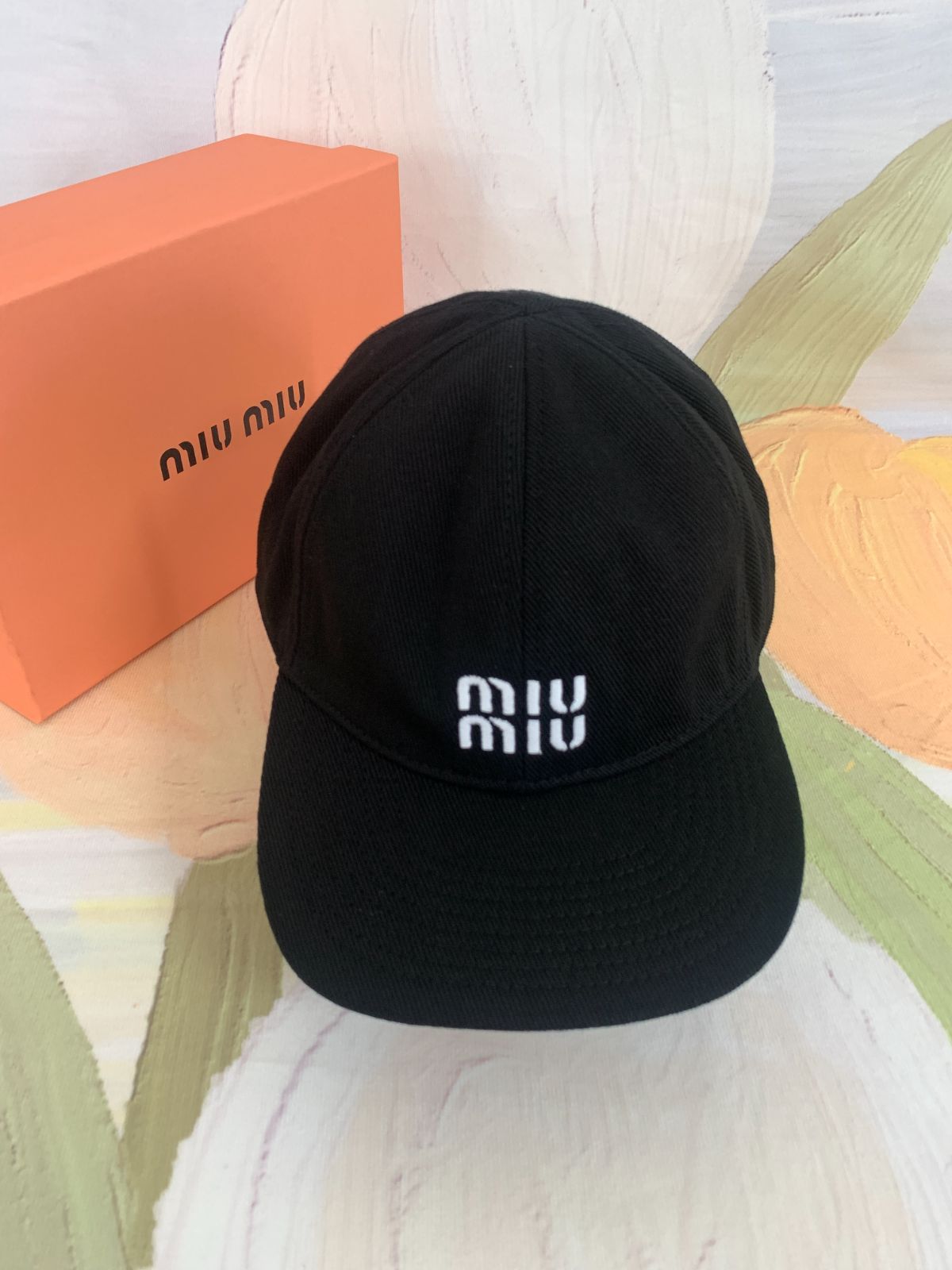 男女兼用 MiuMiu ミュウミュウ ロゴ ブラック ベースボールキャップ