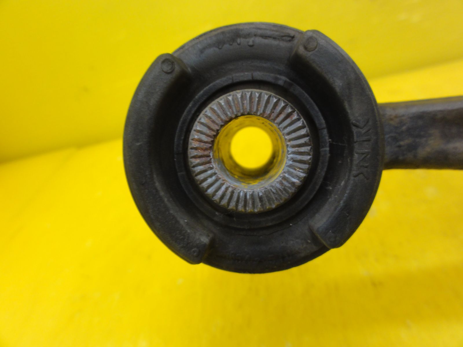 平成13年車 トヨタ JCG10 プログレ 右 前 フロント ロアアーム 純正 F30665 FFCRYSTALESIA_COM