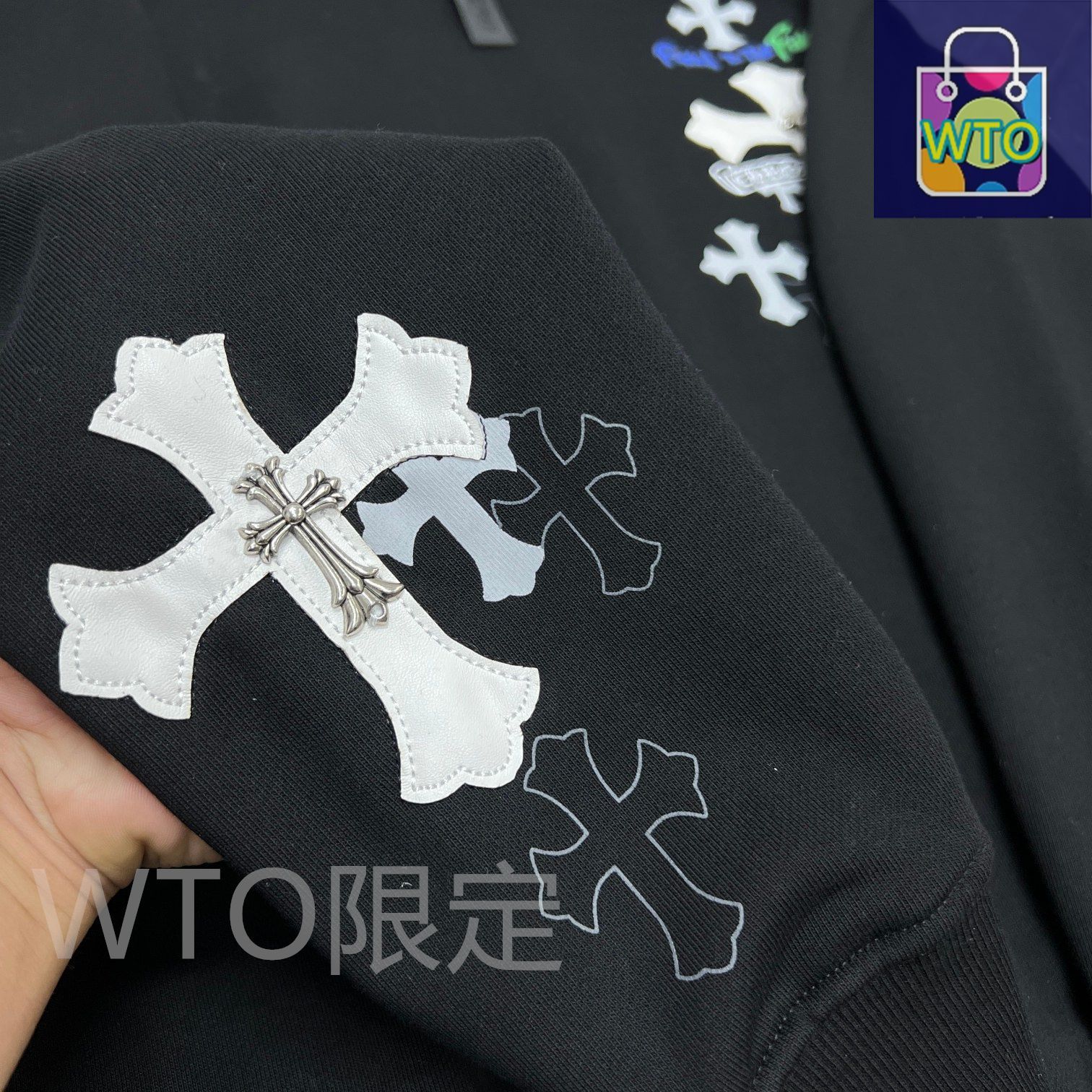 在庫少◆送料込【Chrome Hearts】クロス スウェットシャツ white 本日限定特価】Chrome Hearts メンズ スウェットシャツ クロス