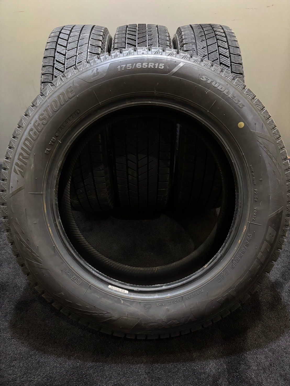 175|65R15 BRIDGESTONE|VRX3