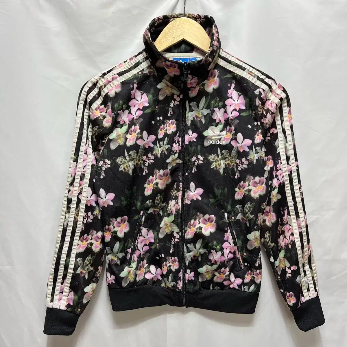 純正品| 85 adidas アディダス ファイヤーバード フラワー トラックジャージ