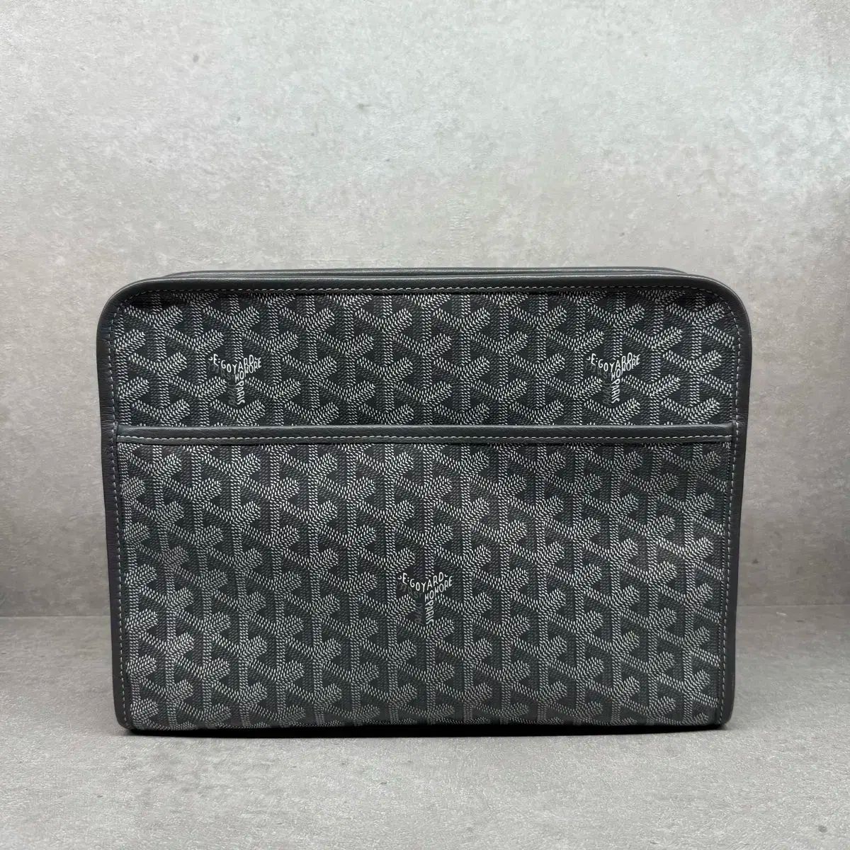ほぼ Goyard ゴヤール ジュバンス トイレバッグ GM