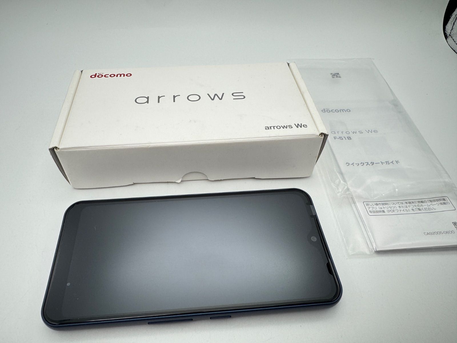 ♥品 arrows We docomo F-51B スマートフォン パープル