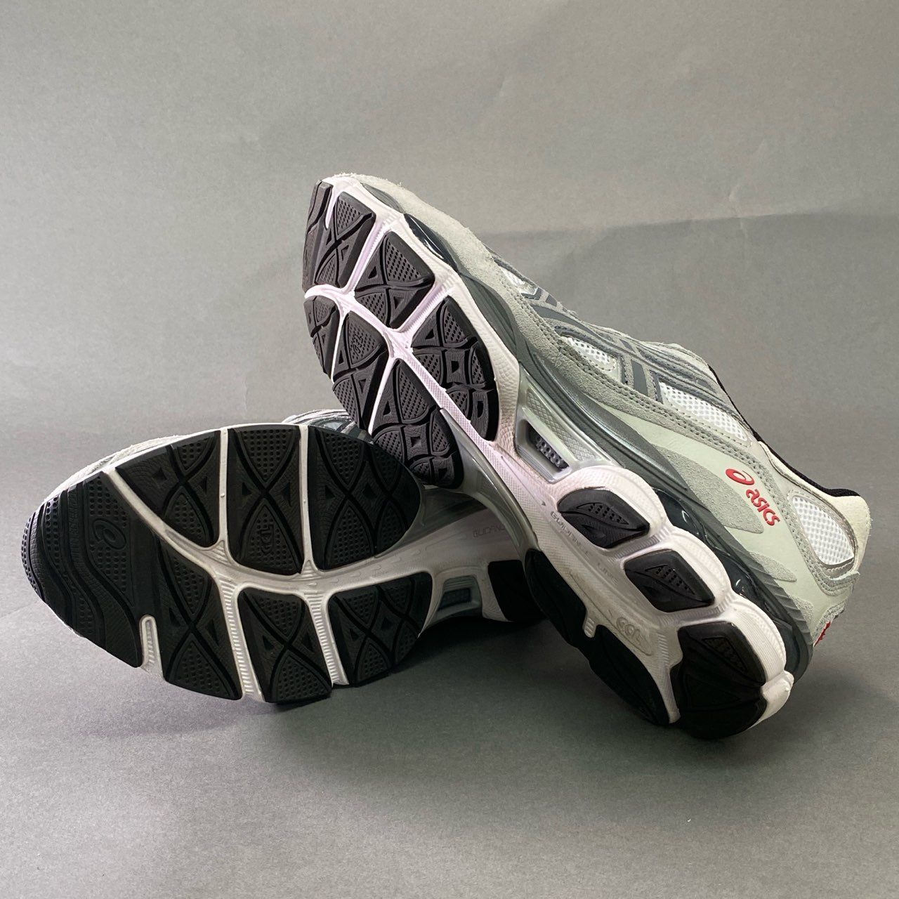 1j1 asics アシックス GEL-NYC WHITE STEEL GREY シューズ