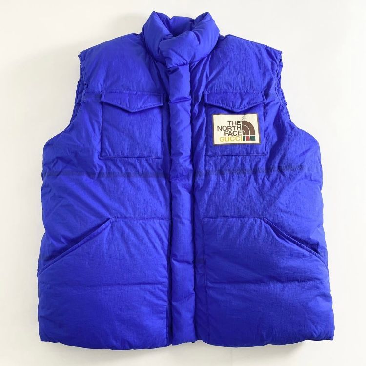 2L16《未使用》2021AW GUCCI グッチ THE NORTH FACE ザノースフェイス コラボ ダウンベスト 胸元ロゴ M ブルー系 メンズ  アウター - メルカリ