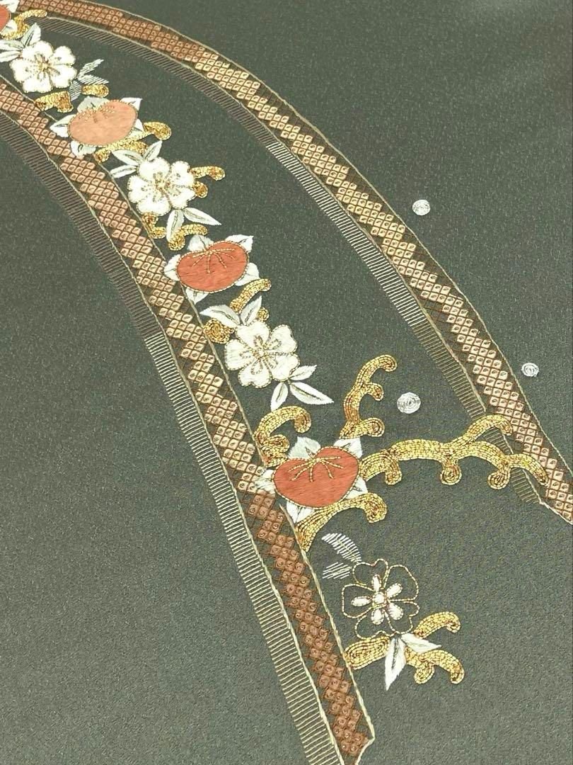 付け下げ 蘇州刺繍 金駒 銀駒 伊と幸 岩井茶色 正絹 反物 - メルカリ